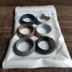 *NWT* Silicone Wedding Bands 6 Count Size 12 Rings